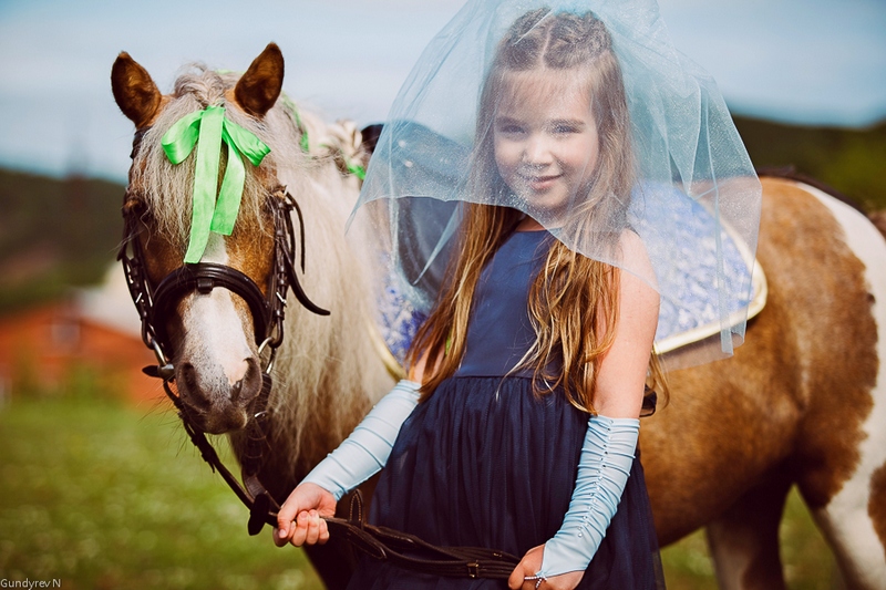 2013_06_21_Child_and_Horses_web-100.jpg
