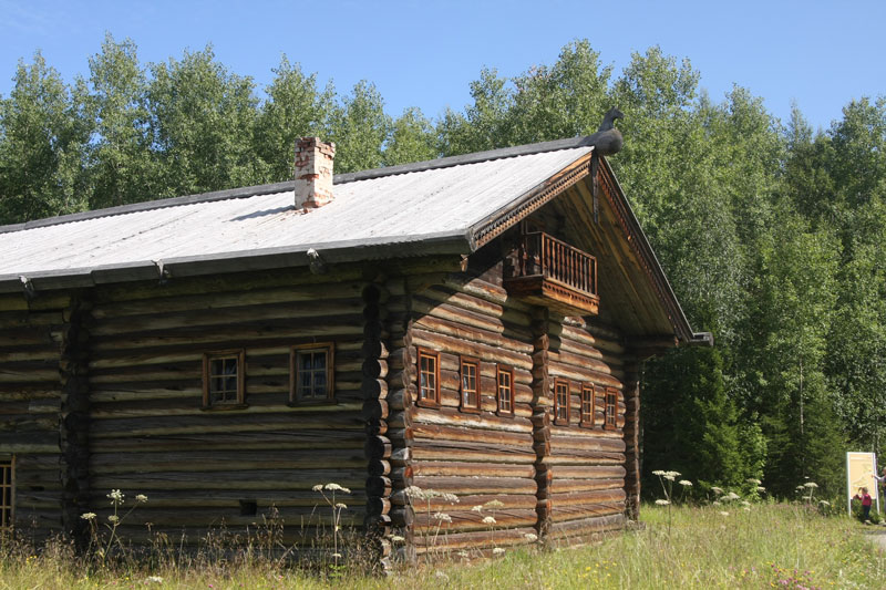 a_8747.jpg