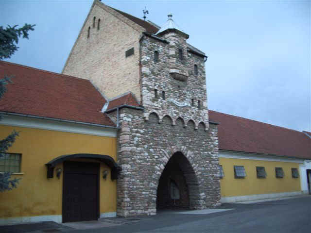Babolna3.jpg
