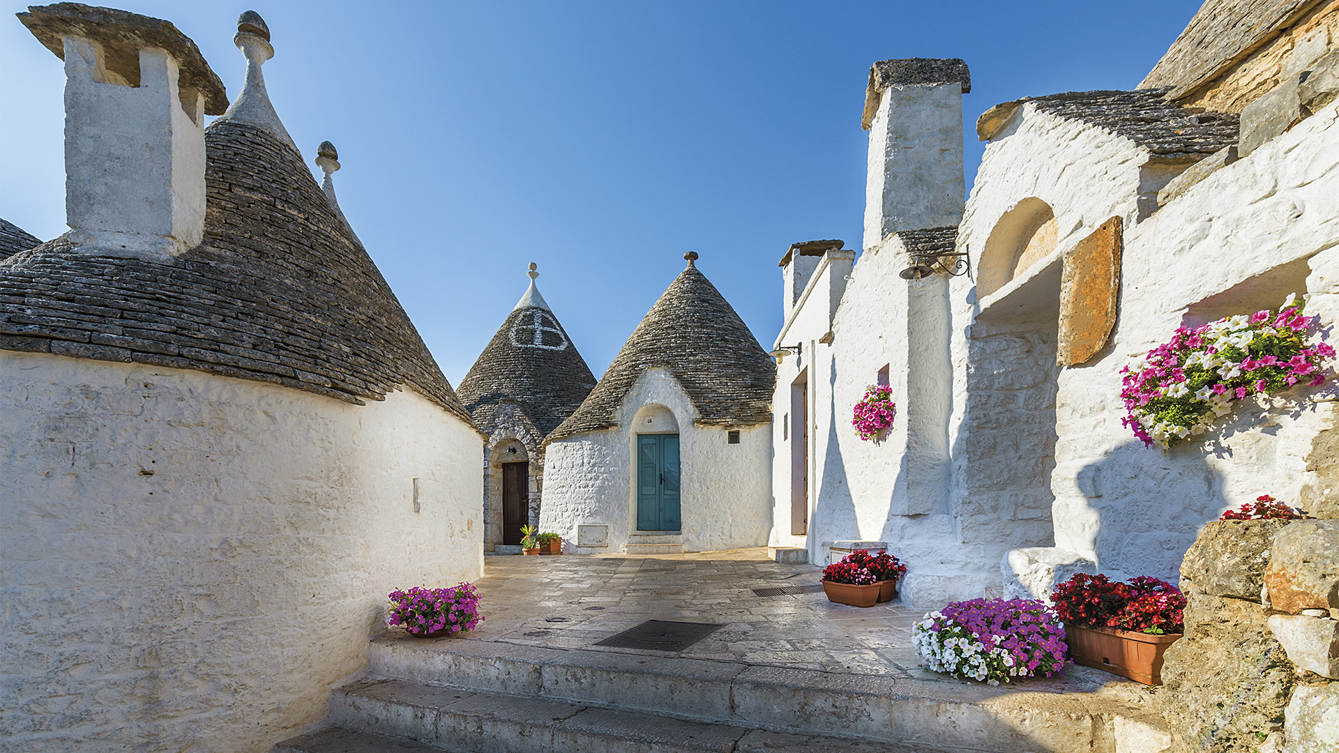 Bari-Visit-Alberobello-and-sleep-in-the-trulli-Puglia-Italy-1920x1080.jpg