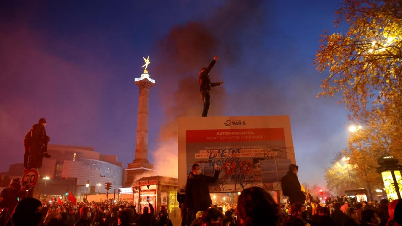 bastille-paris-manif-loi-globale-28-novembre-2020-975a47-1@1x.jpg