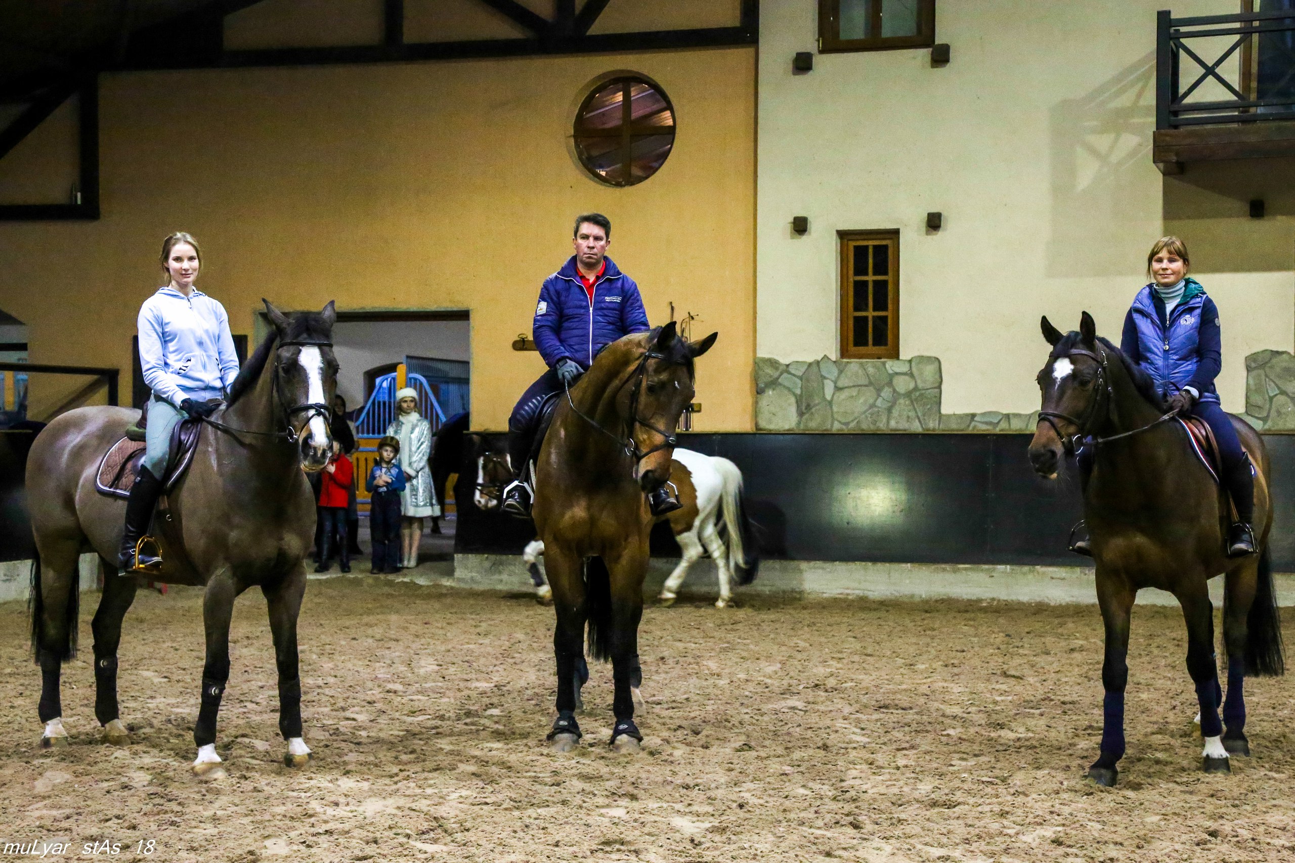 белехов и хмелева в манеже.jpg