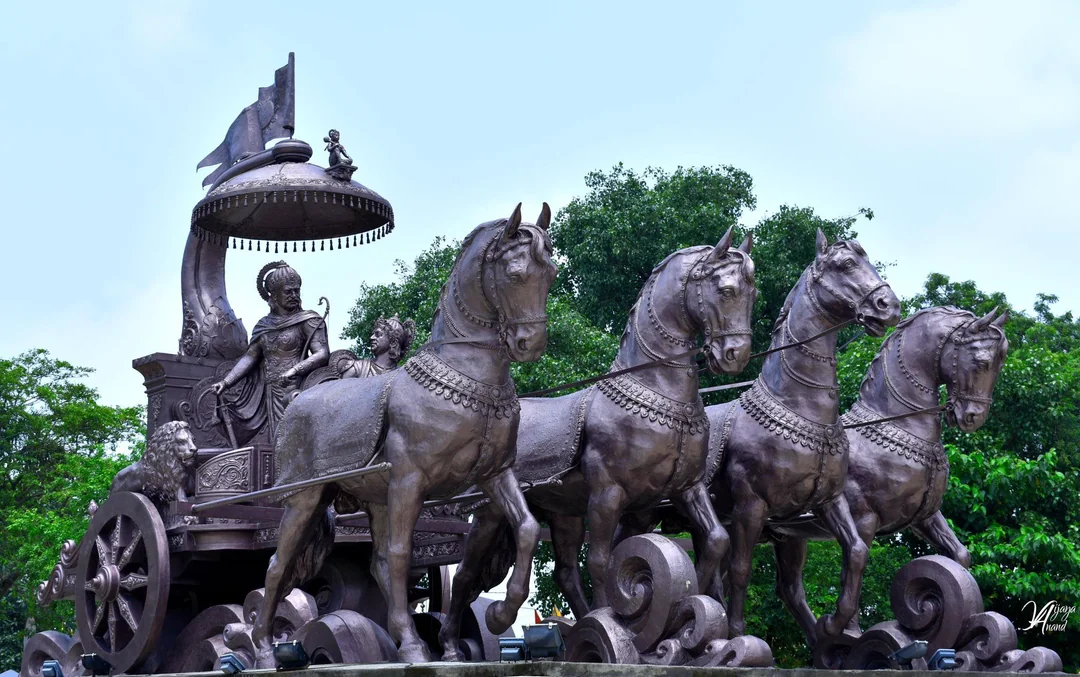 bronze-statue-of-krishna-and-arjuna-riding-a-chariot-v0-lehwrth07mqd1.webp