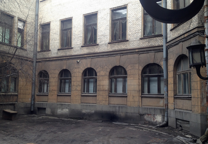 Двор двора в Галерном переулке.jpg