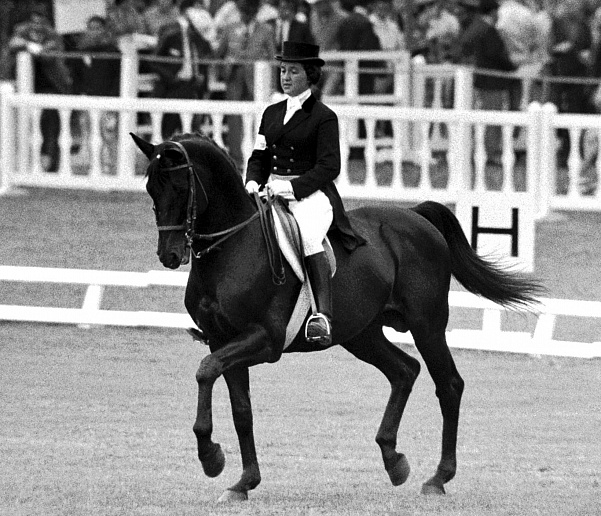 elena_petushkova_team-silver.jpg
