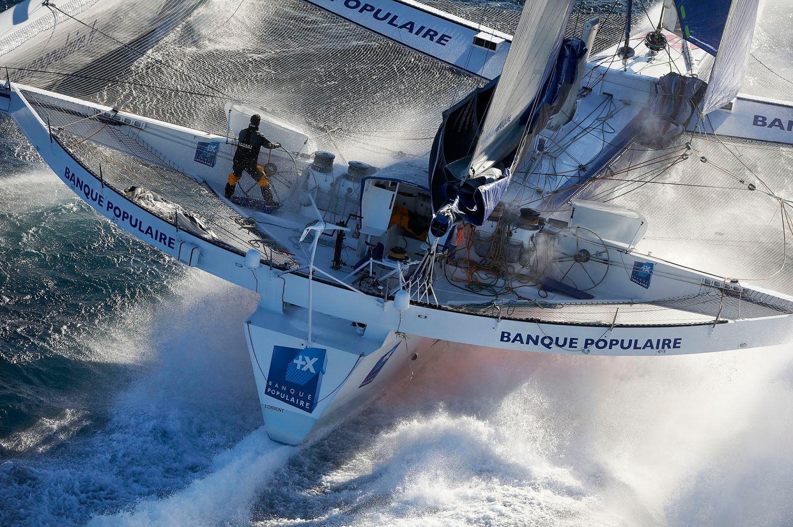 Maxi Solo Banque Populaire VII (1).jpg