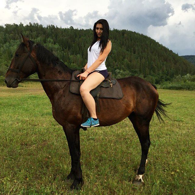 нюра, клён.jpg