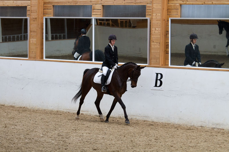 r_9773.jpg