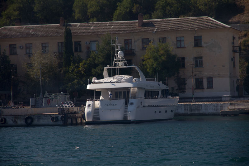 S_9834.jpg