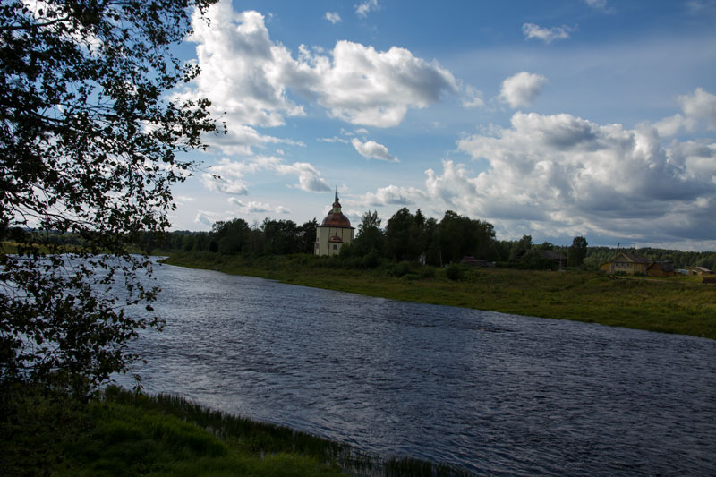 V_8989.jpg