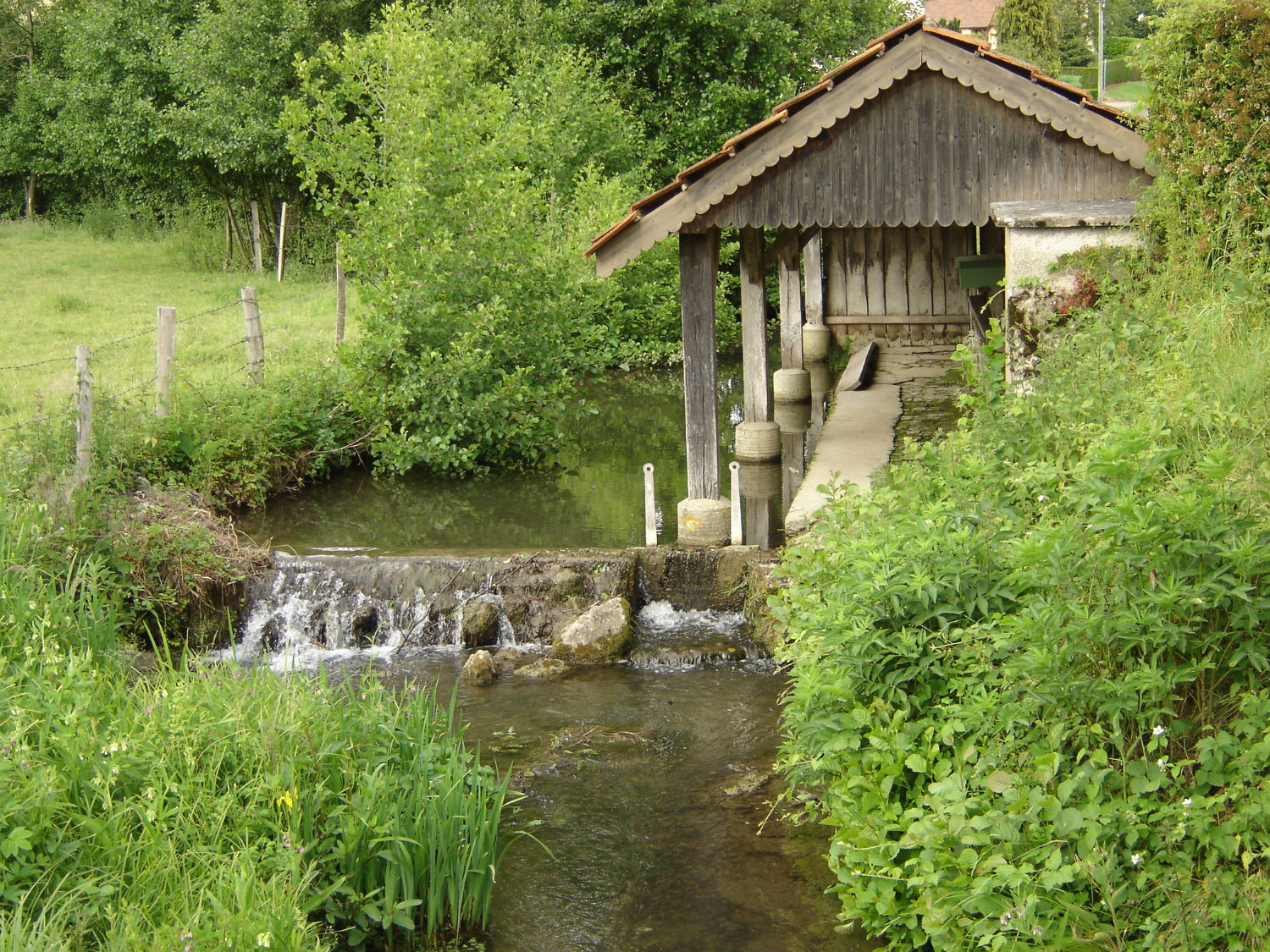 vance-lavoir-ruisseau.jpg