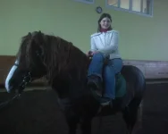 В дамском седле.webp
