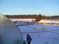 sLkue4EBiv4.webp