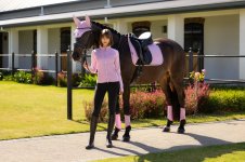 it08325_lifestyle_essencedressagesquare_fondant_3.jpg