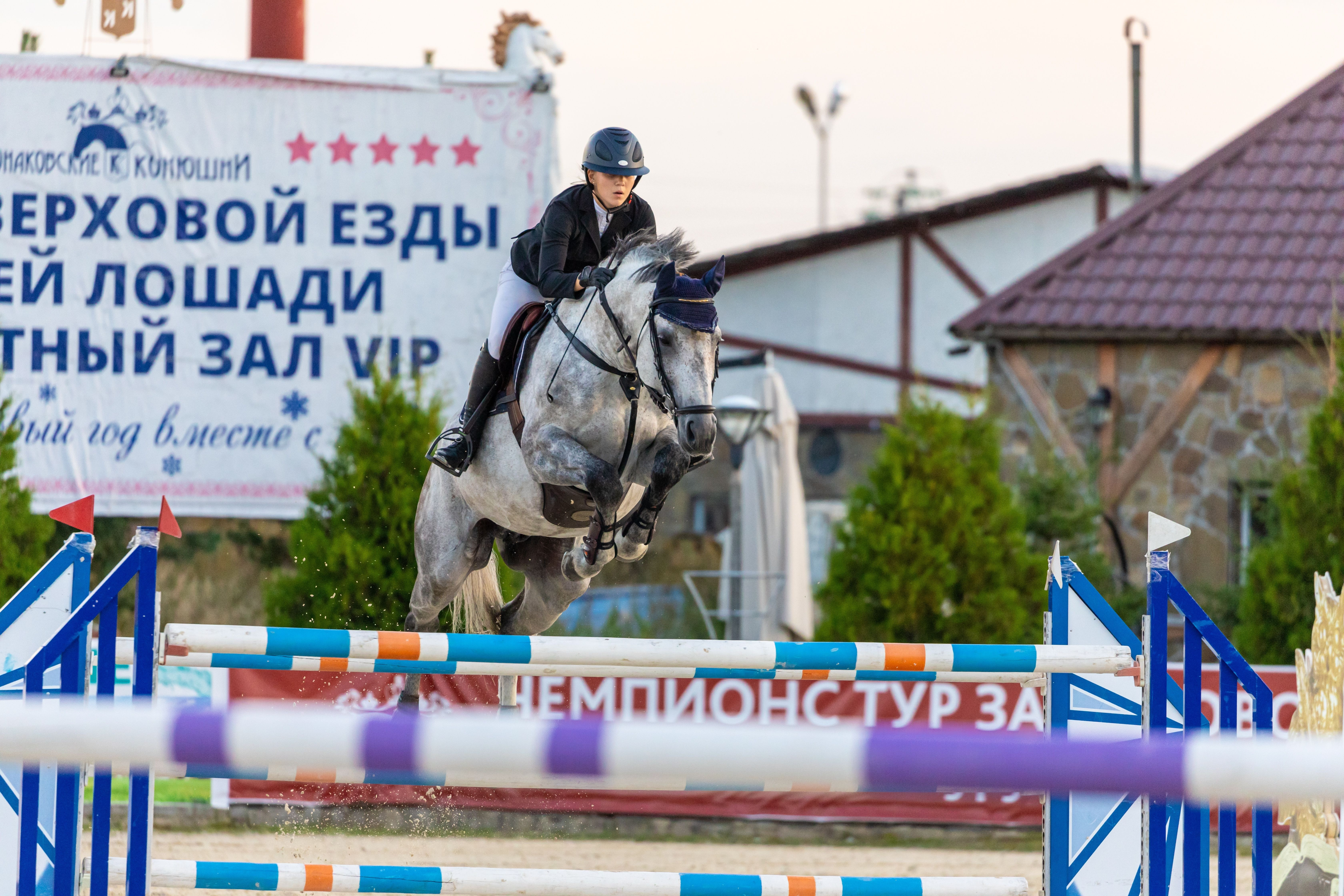 Анастасия Бархатова конкур